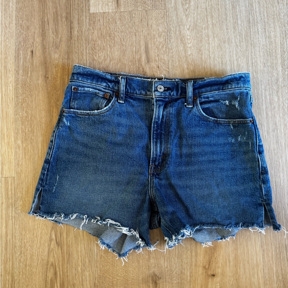 A&F 4” High Rise Mom Denim Shorts